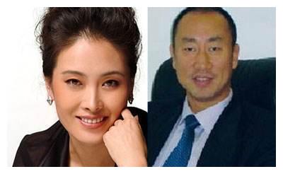 申军谊变化也不小,专心的忙于事业,也明白自己错了,希望女儿和前妻能