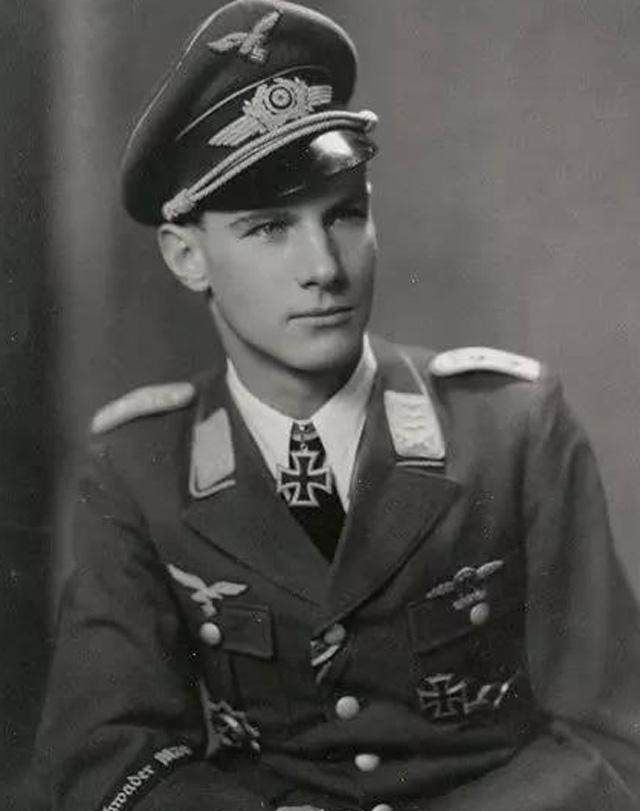 让你看懂德国军服为何能够成为经典的原因|军服|德军|德国_新浪新闻