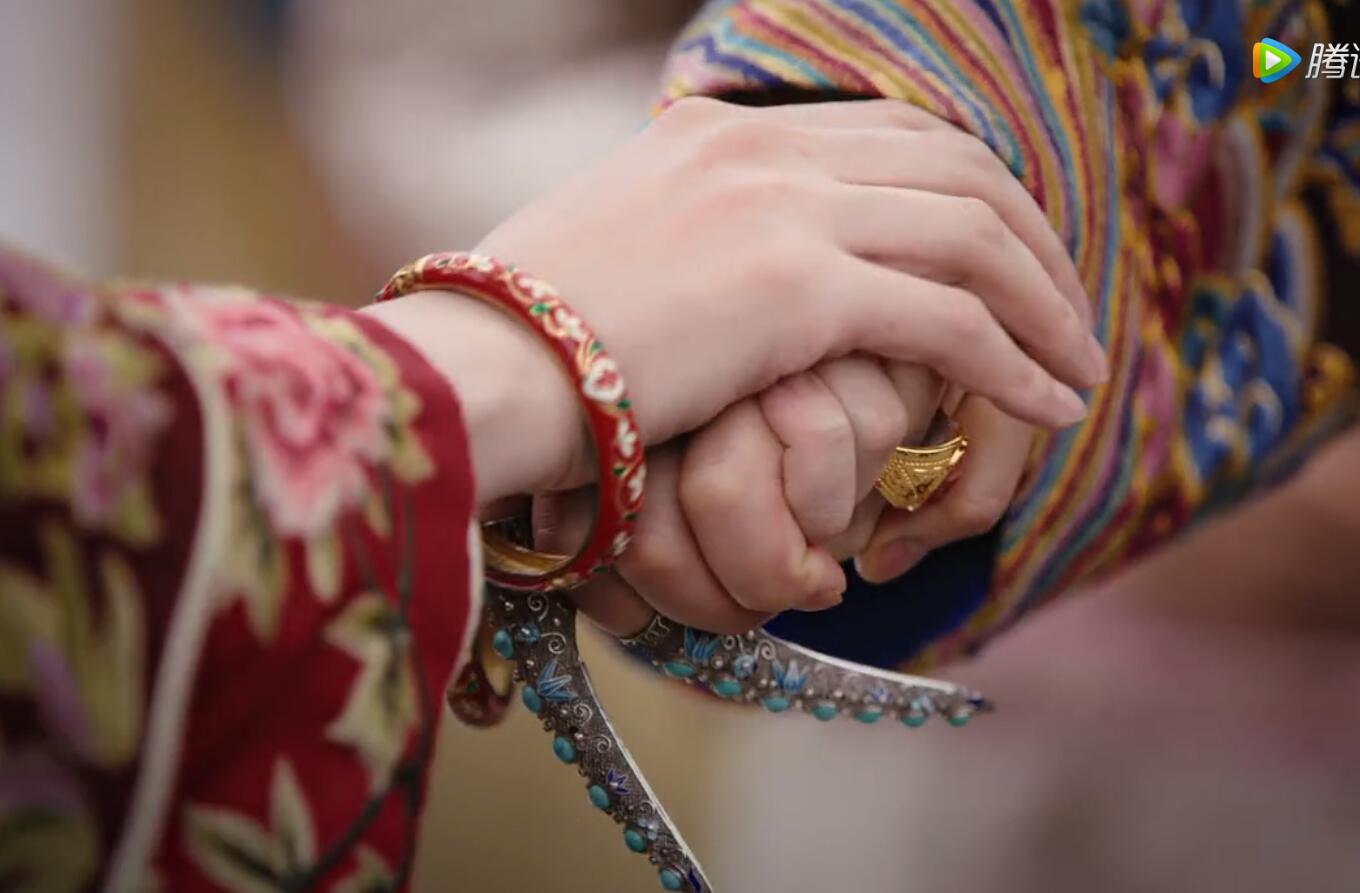 甄嬛传如懿传宫心计中的手镯特写pk有的连名称都很考究