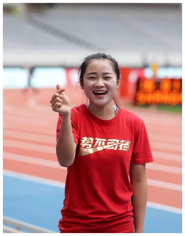 中国骄傲梁小静7秒21韦永丽7秒35勇夺美国田径赛冠亚军