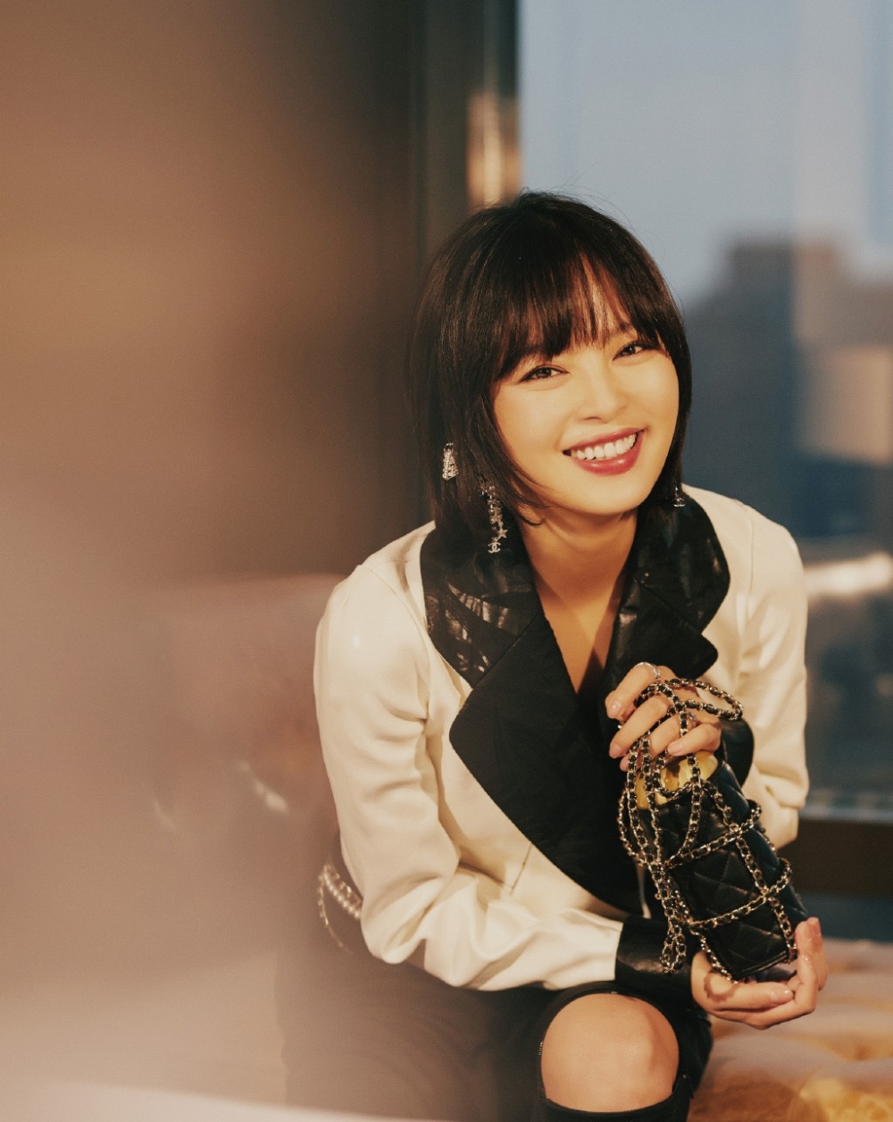 短发美女辛芷蕾午夜抚媚成熟女人写真