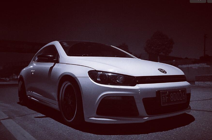 实拍网友爆改大众尚酷r,小钢炮气势不输超跑!