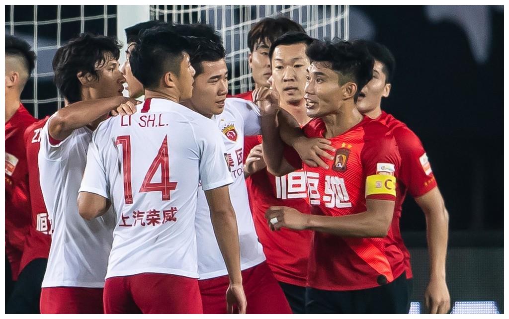 李圣龙谈与郑智冲突很正常对手领先时自然会想激怒你