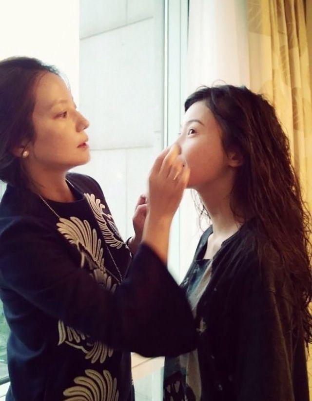 赵薇发文打破"塑料姐妹花"传言,愿当姐姐一直陪伴杨子姗