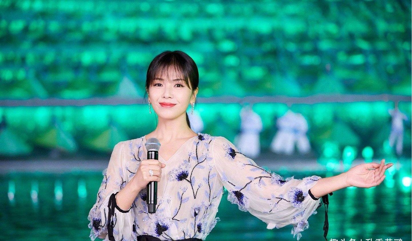 19年春晚上六位逆生长的演员,蔡明多年如一日