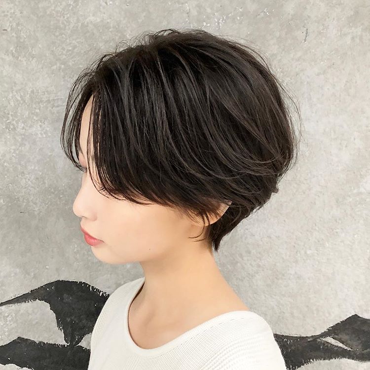 厌倦了一次不变的波波头不如试试更吸睛的露耳短发减龄又洋气