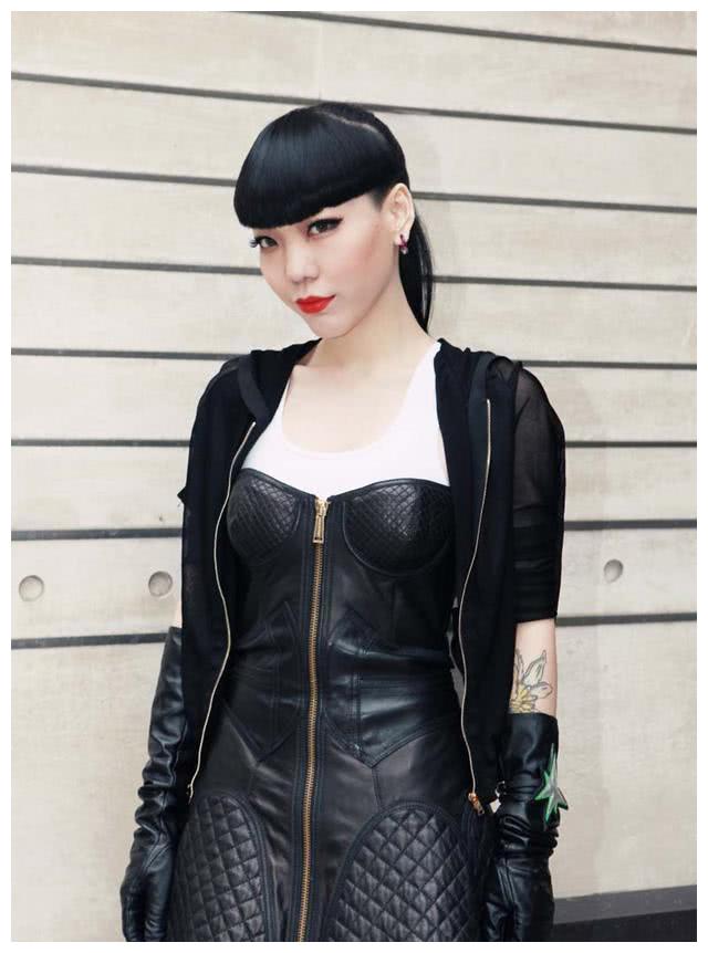 中国好声音的人气学员吴莫愁现在为什么没有消息了