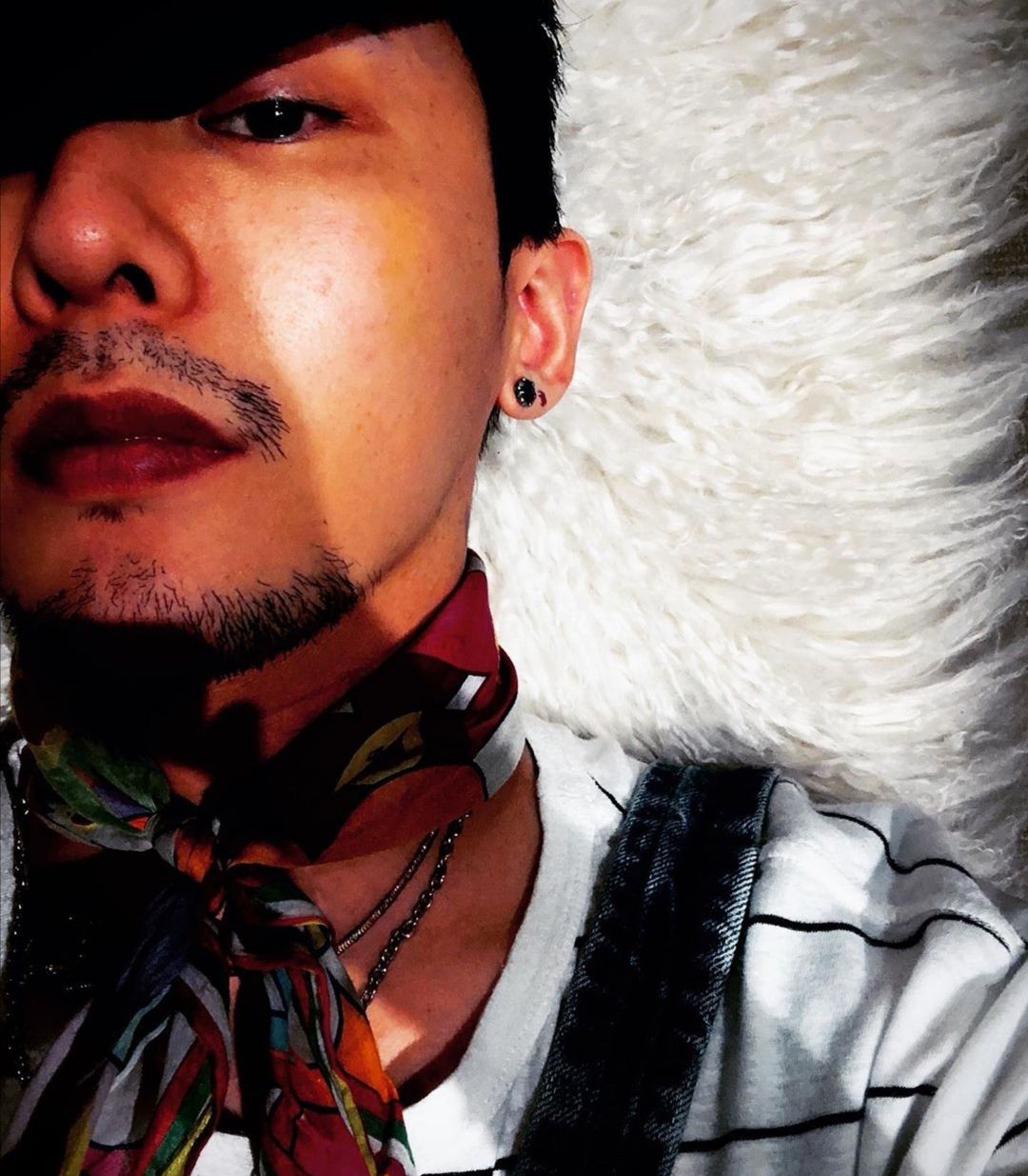 权志龙的ins照,终于能让大众看清脸了