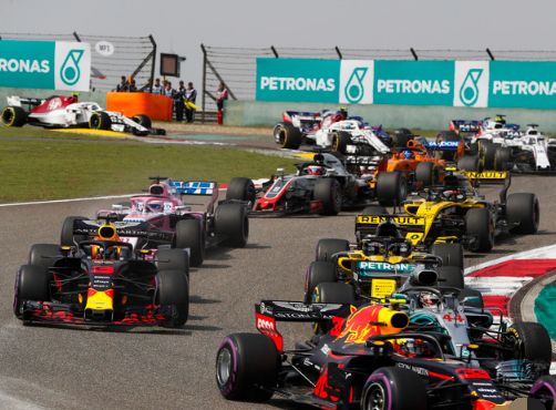 充满激情的f1 赛车完成需2 5万小时 带上家人一起看吧 充满激情的f1 赛车完成需2 5万小时 带上家人一起看吧