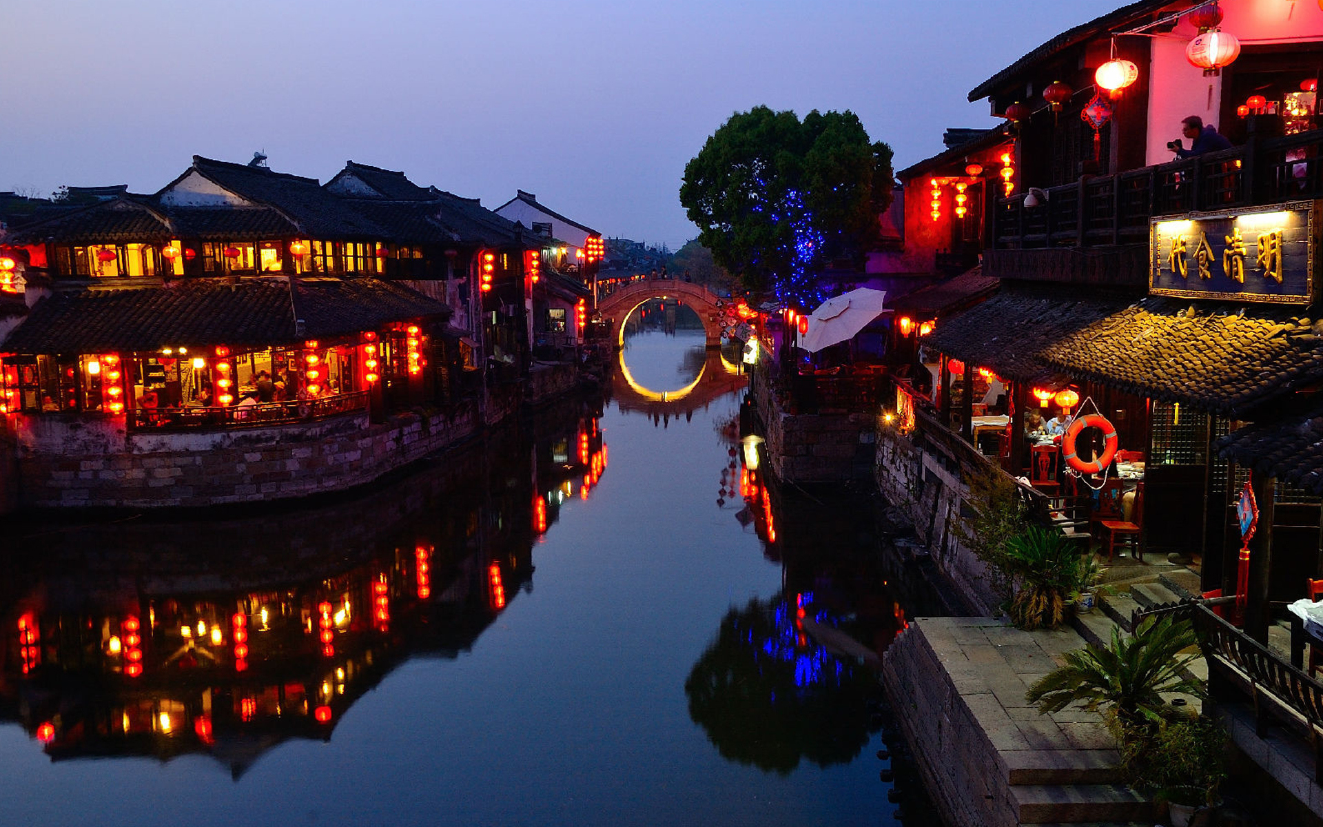 中国年味最浓的九个古镇景色宜人人更美