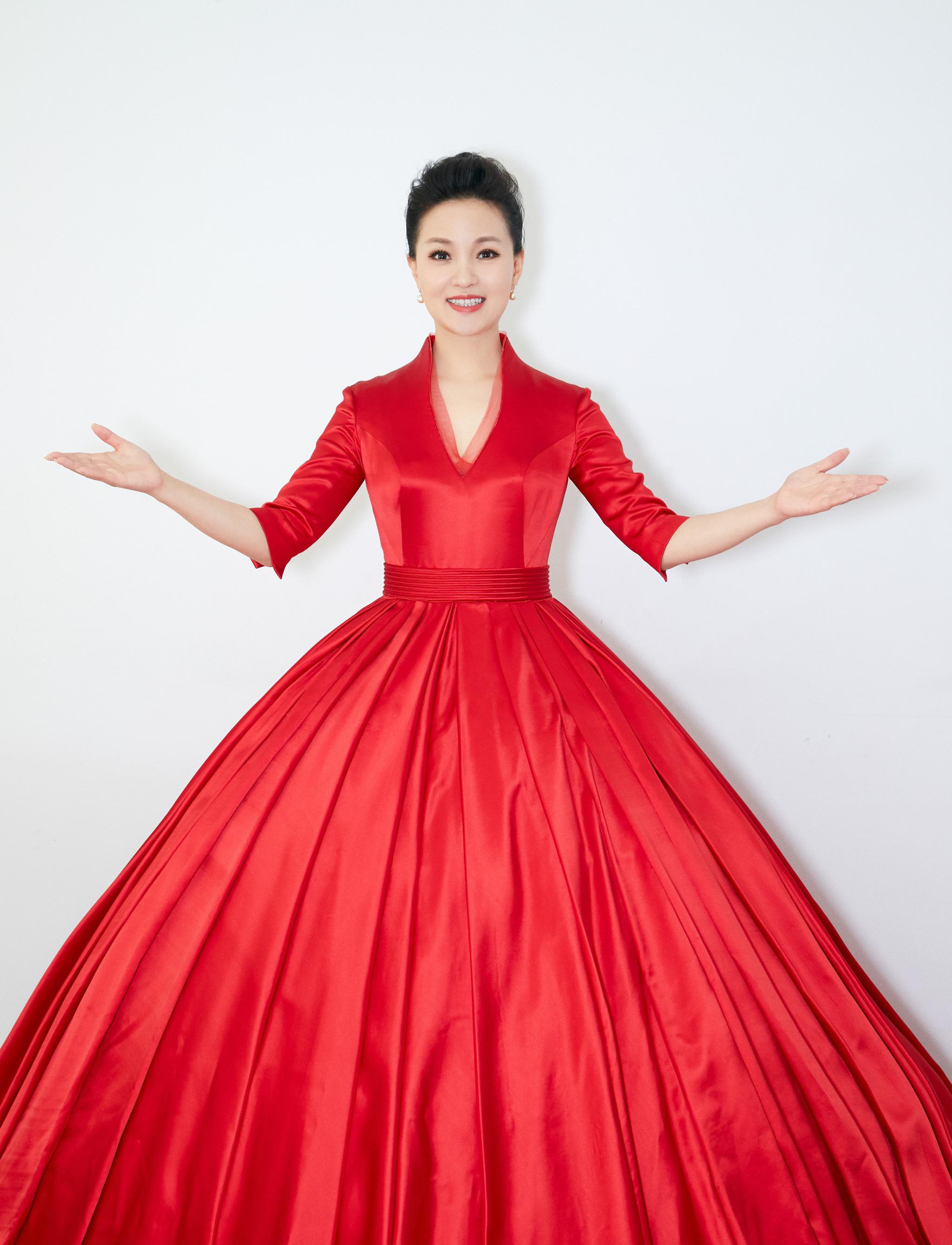 雷佳献给祖国的歌唱响深圳02020270年经典作品全新演绎