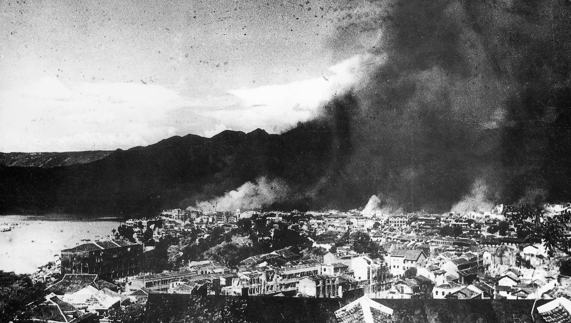 1938年历史老照片:日军轰炸各大城市,占领广州后还大开庆祝庆典