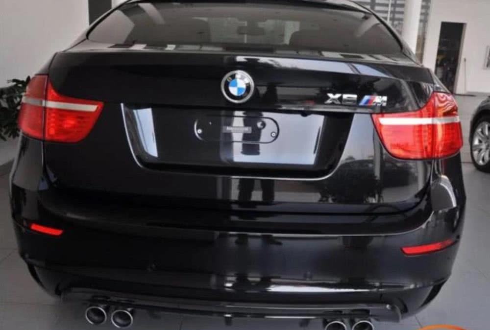 旭旭宝宝座驾卖粉丝,开1万公里损失80万,一看价格看傻了!