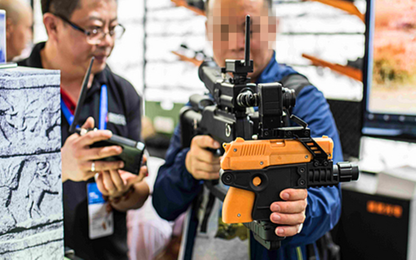 军事丨国产模块化设计的拐弯枪,拥有完全自主知识产权!