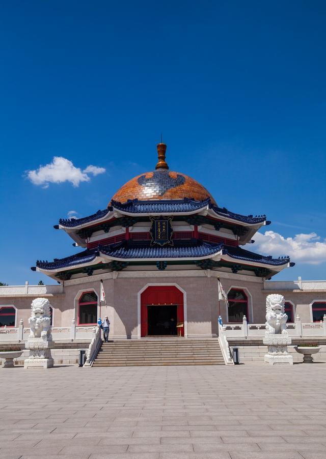 成吉思汗陵,蒙古帝国第一代大汗成吉思汗的衣冠冢