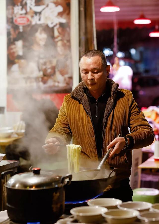 我们成都人,吃面的花样就是多