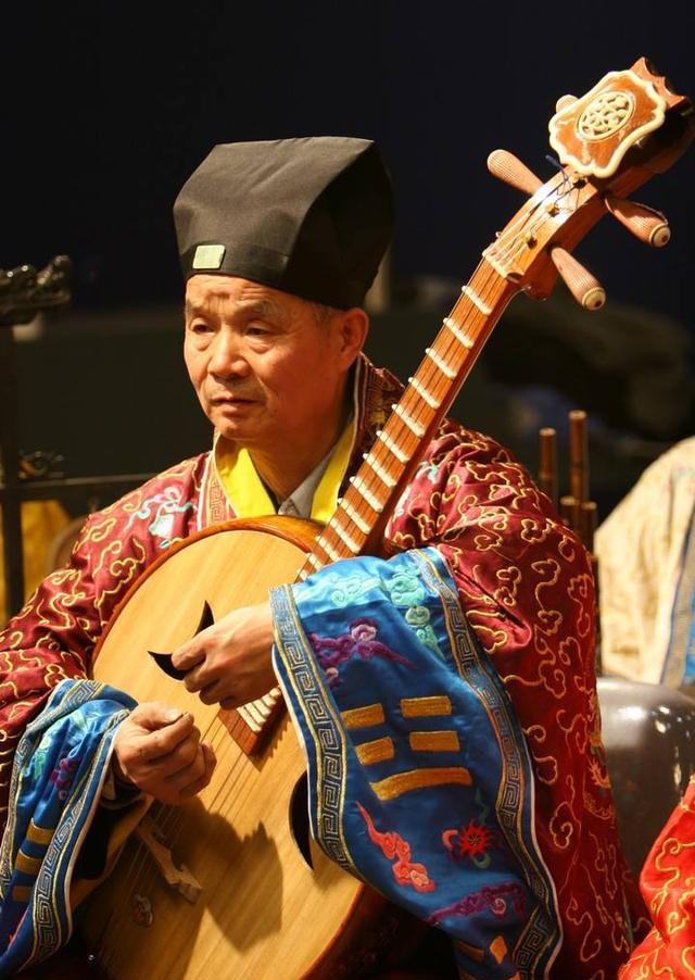 古代乐师恒伊唱得声情并茂,真挚诚恳.