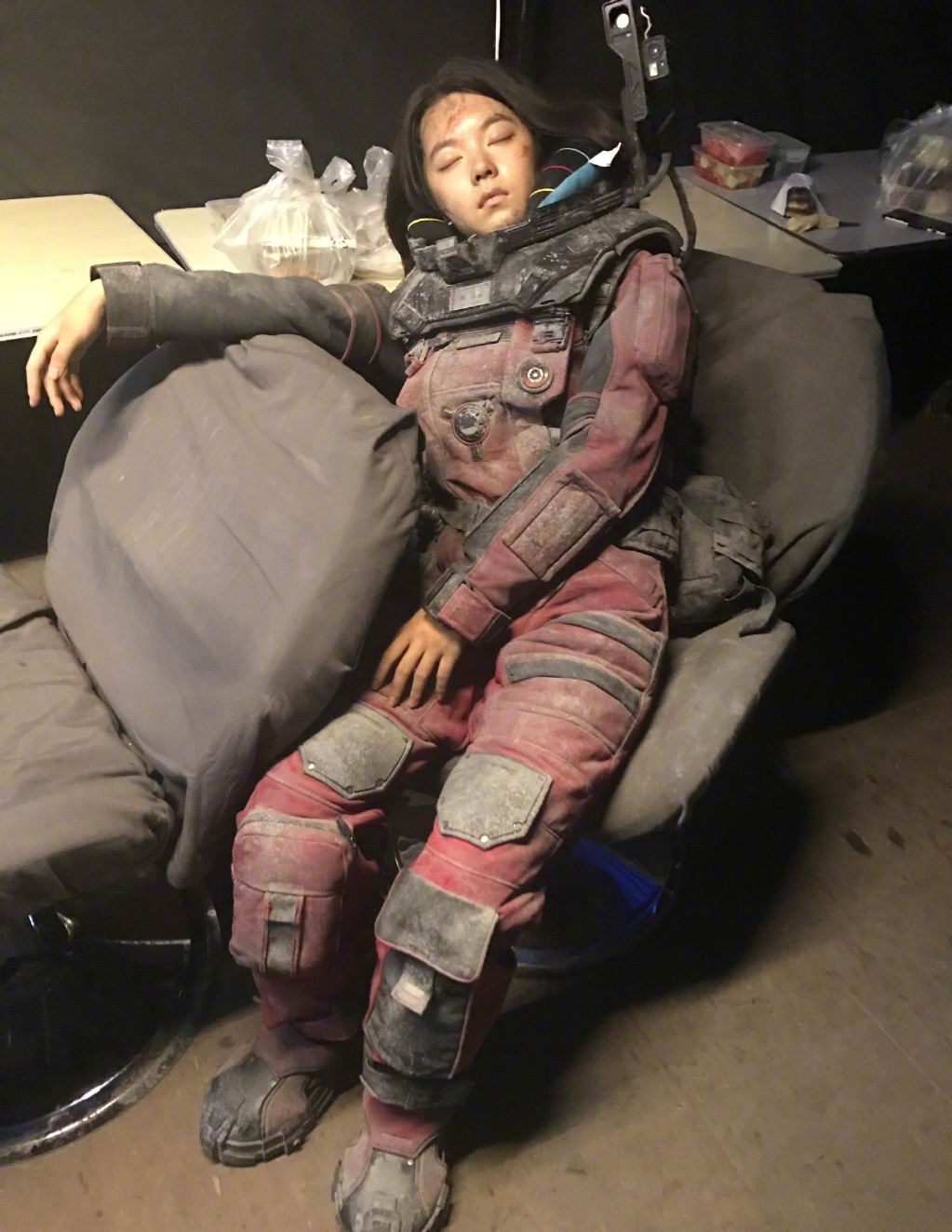 《流浪地球》"韩朵朵"台词遭质疑,赵今麦发长文回应