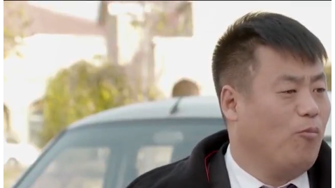 乡村爱情宋晓峰来接杜悦却被人嫌弃车太破了真是大小姐啊