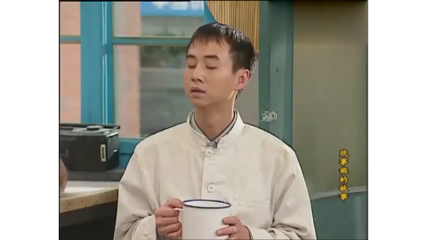 炊事班的故事小毛当班长,指挥老班长干活很牛,遇上事却怂了!