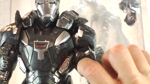 钢铁侠战争机器mk4开箱,模型也可以这么精致