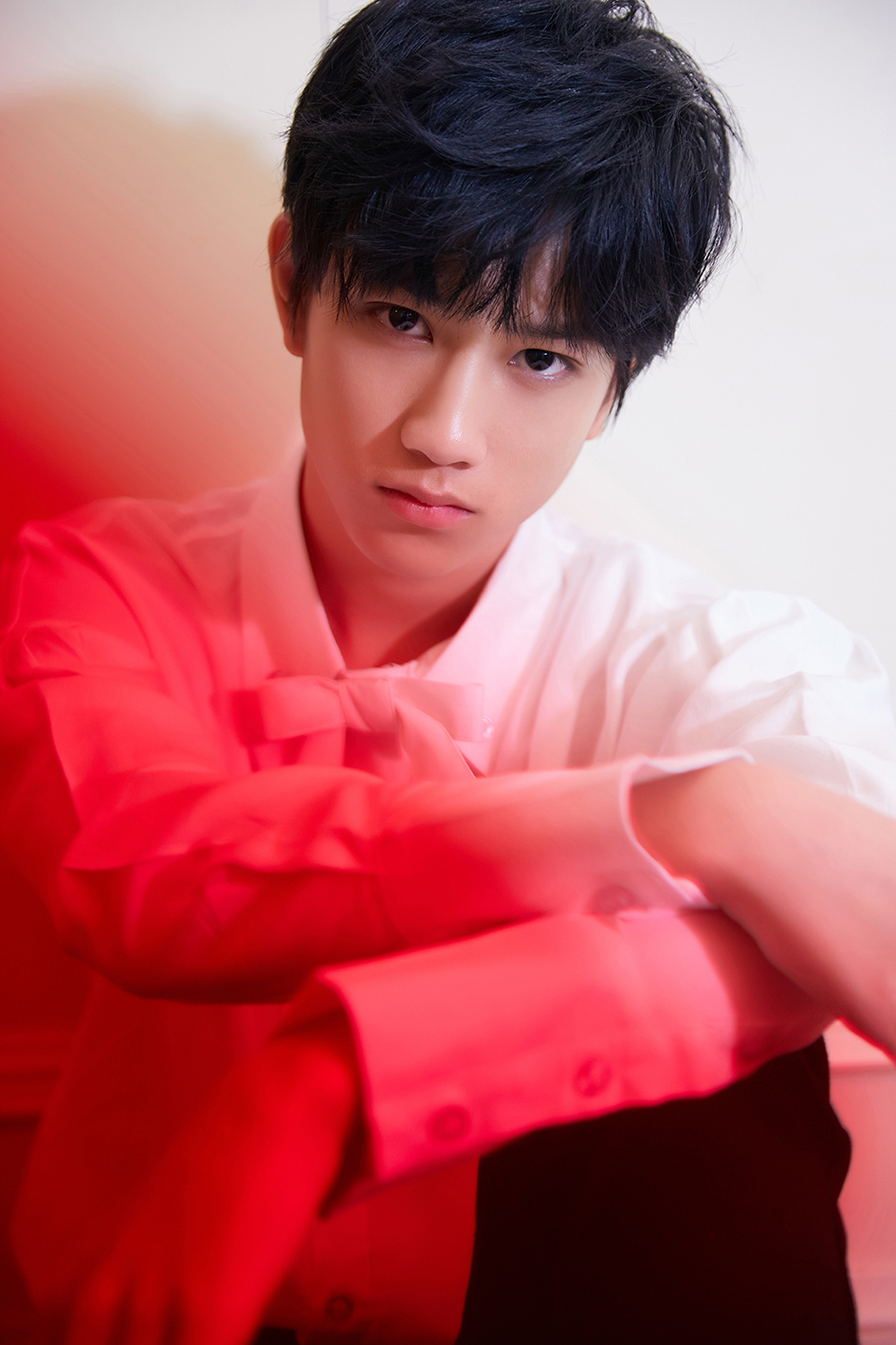 敖子逸亮相2018星光盛典 斩获"年度号召力新秀"奖