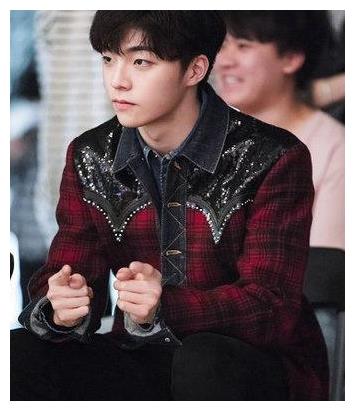 00年出生的明星陈飞宇因《将夜》人气飙升