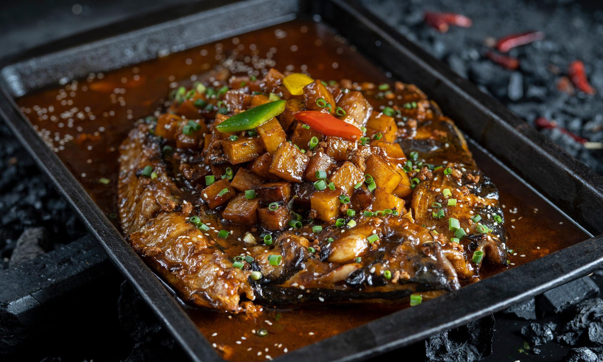 孜然和酸菜烤鱼,五谷鱼粉,金汤酸菜鱼,每一种都爱吃,下饭特香