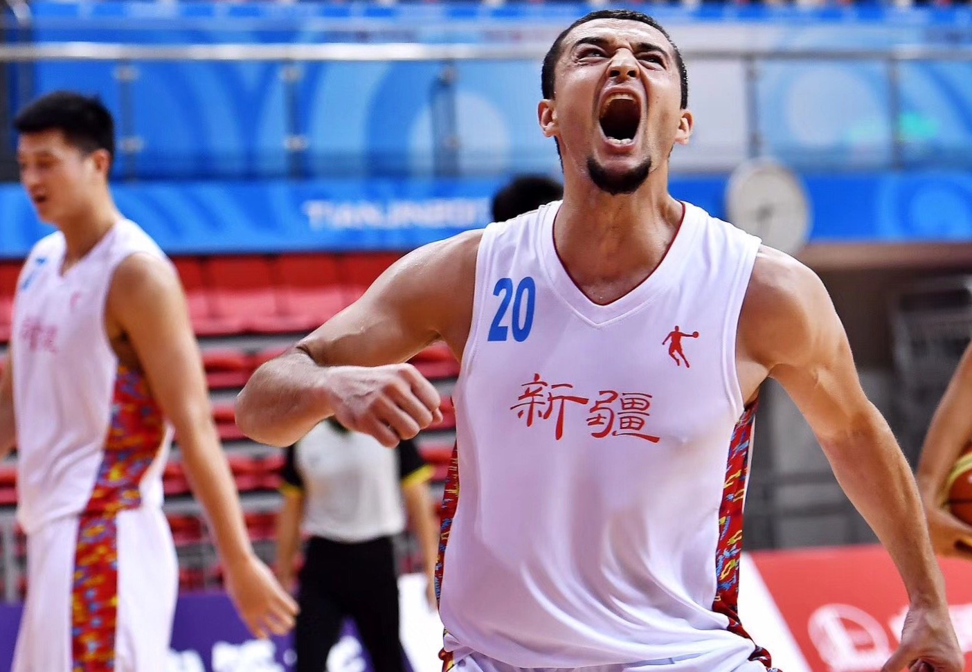 西热力江遭遇职业生涯窘境的背后|西热力江|新疆队|球队_新浪新闻
