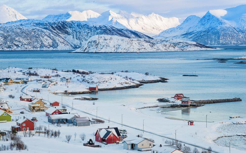 北欧最美的海岛之一:一年拥有69个极昼的"夏之岛"!