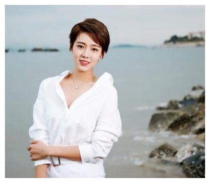 赵本山徒弟,捧她6年出演众多作品,隐退后28岁嫁富门生活幸福|孟真|赵