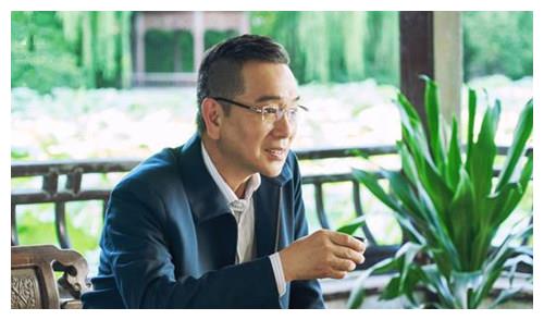 《一剪梅》,《情义无价》,《心声泪痕》都是男二