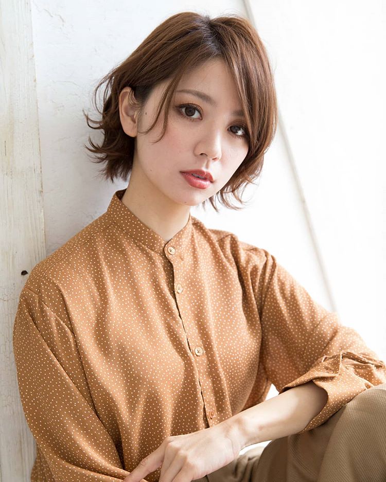 成熟女性,优雅有气质的发型才受欢迎