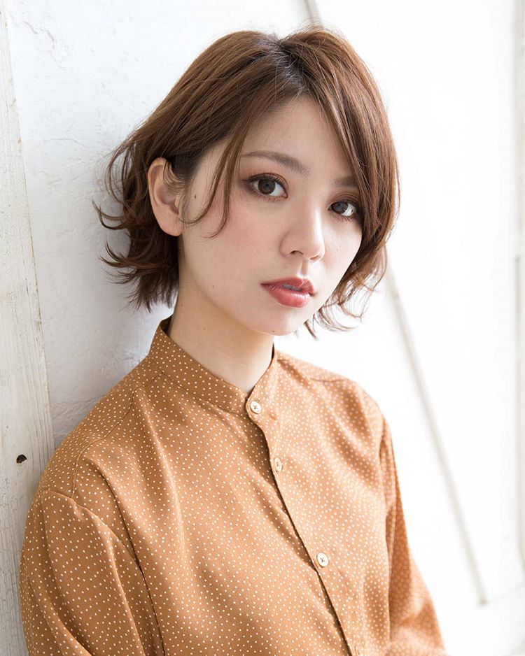 成熟女性,优雅有气质的发型才受欢迎