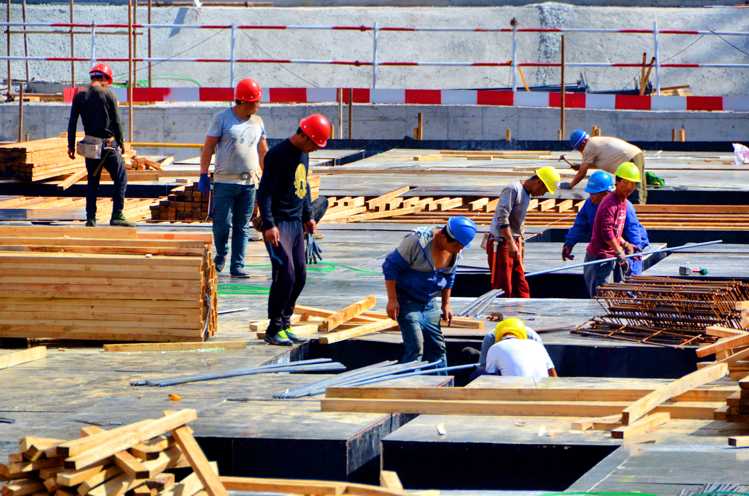 建筑工人劳动的场景最美原创摄影