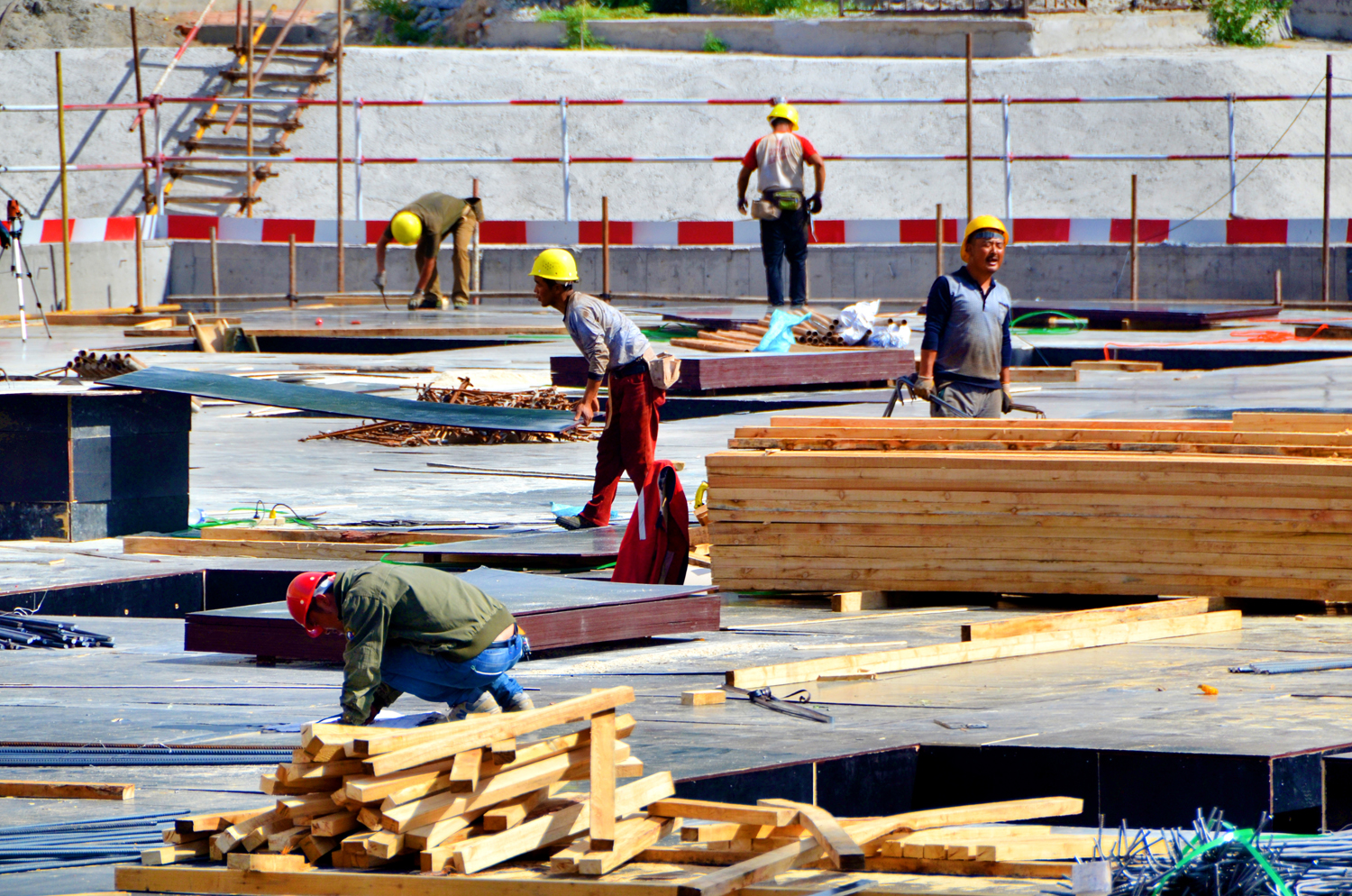 建筑工人劳动的场景最美原创摄影