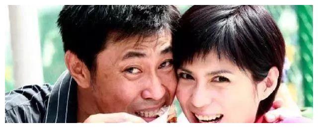 49岁潘玲玲,身患乳癌老公却不离不弃,战胜癌症后一家很幸福