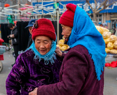 农村里土气的"方头巾",她温暖的怀抱是我的家,小时候的记忆