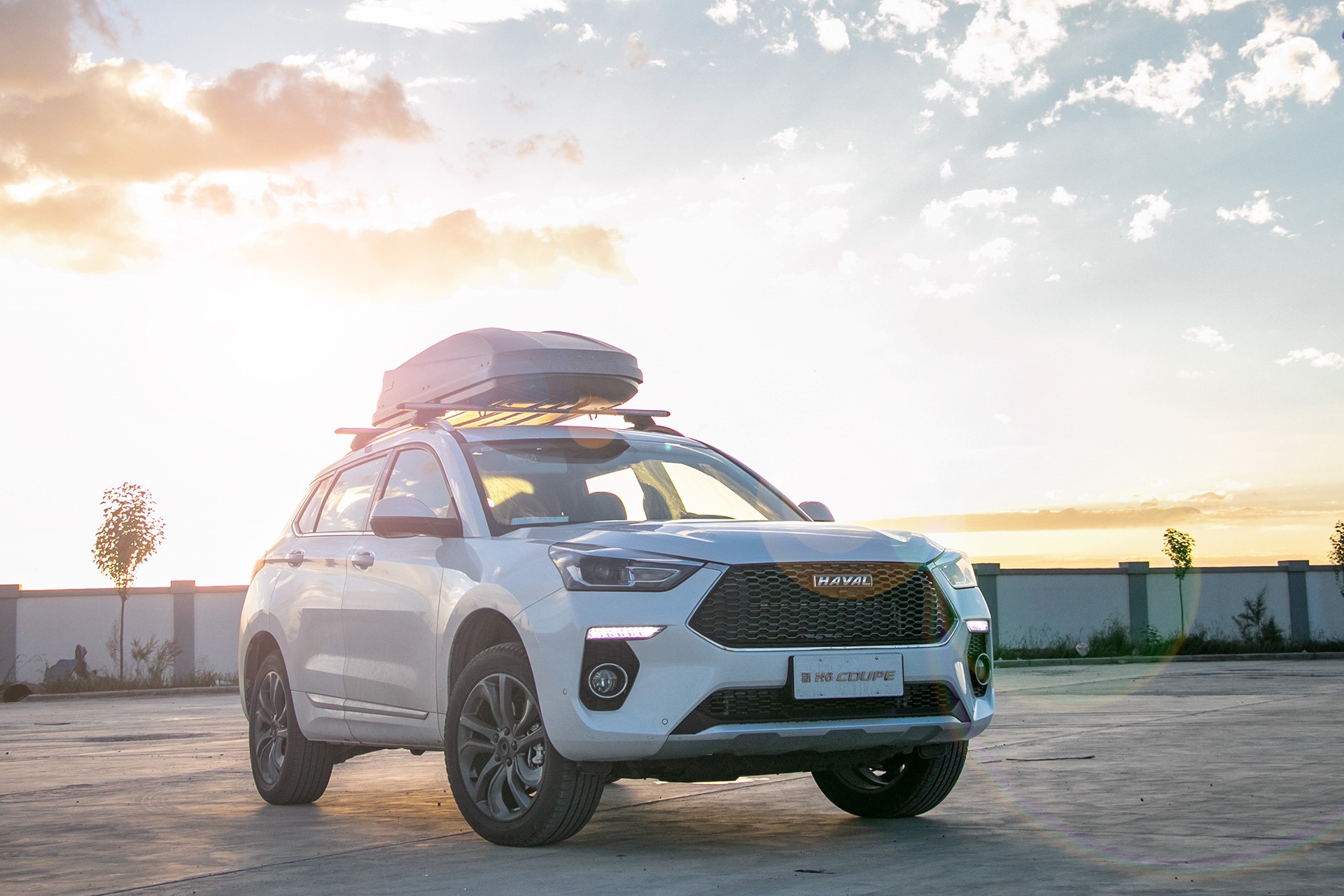 新哈弗h6 coupe持续领跑,配置优于长安cs55 plus