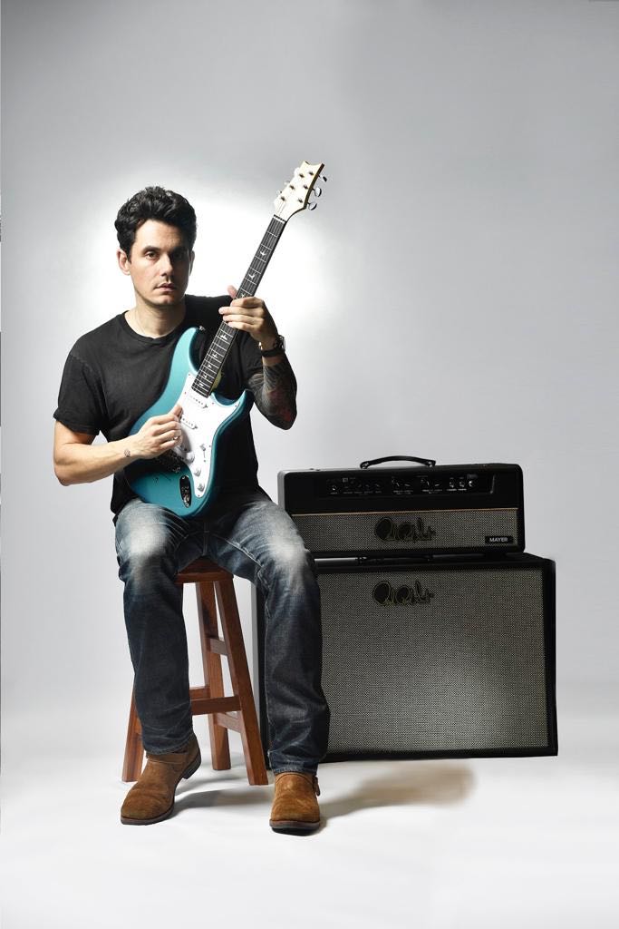 约翰梅尔访港捐赠亲笔签名吉他为慈善筹款