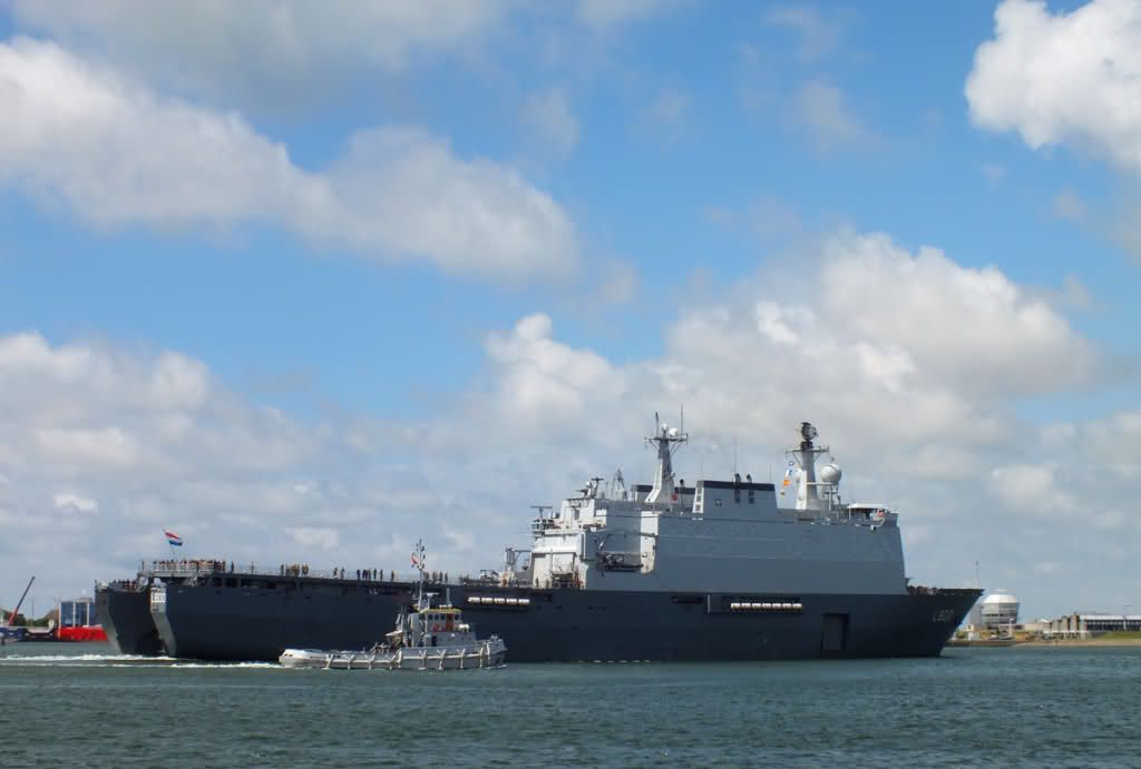 荷兰的两栖船坞运输舰_高清图集_新浪网