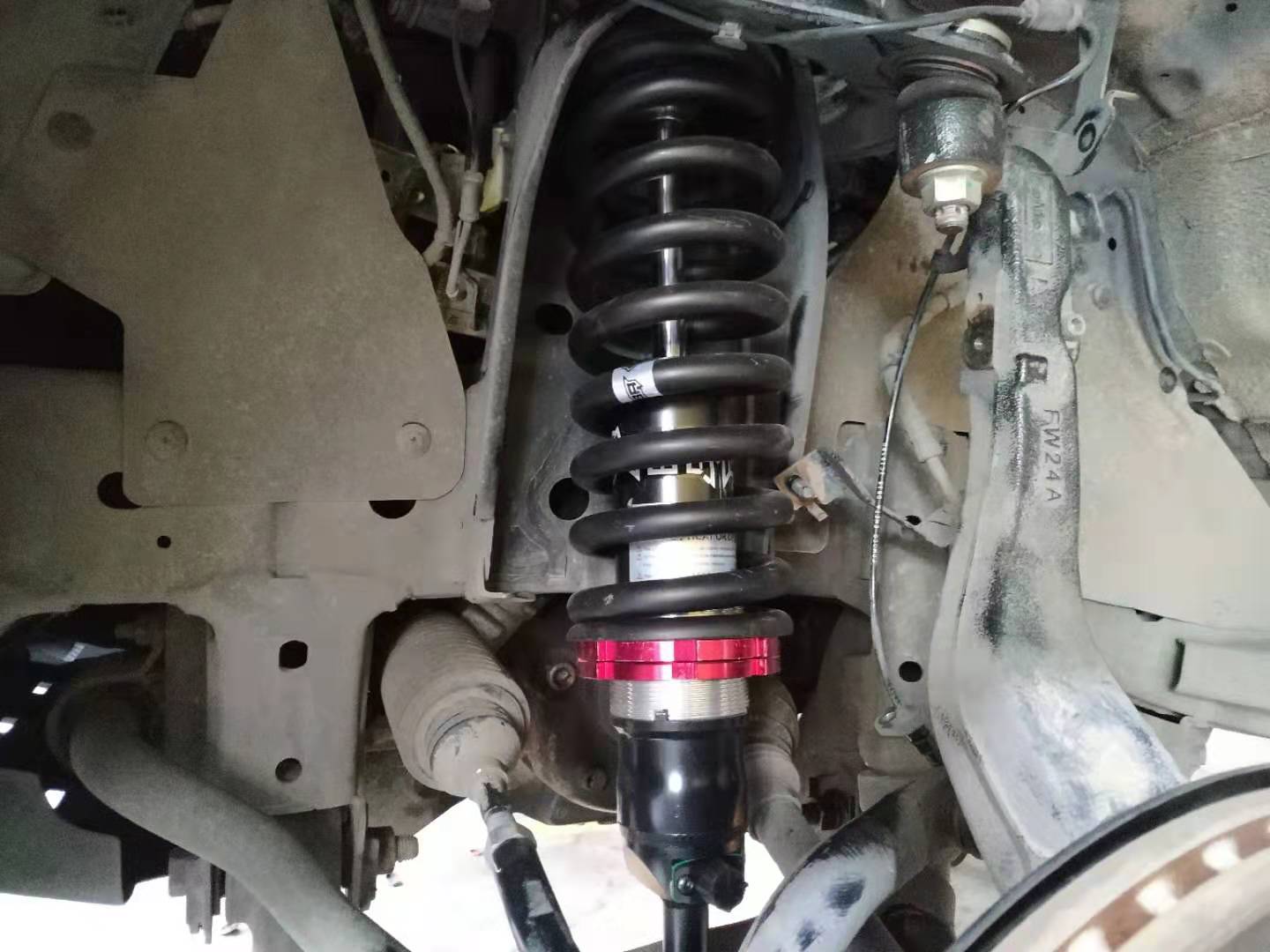 番禺汽车改装 乔歌行汽车生活 福特撼路者减震改装升级