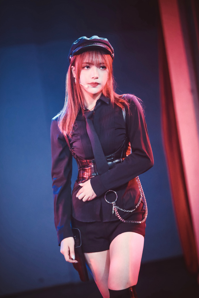 偶像女团snh48戚予珠迷人写真美照欣赏