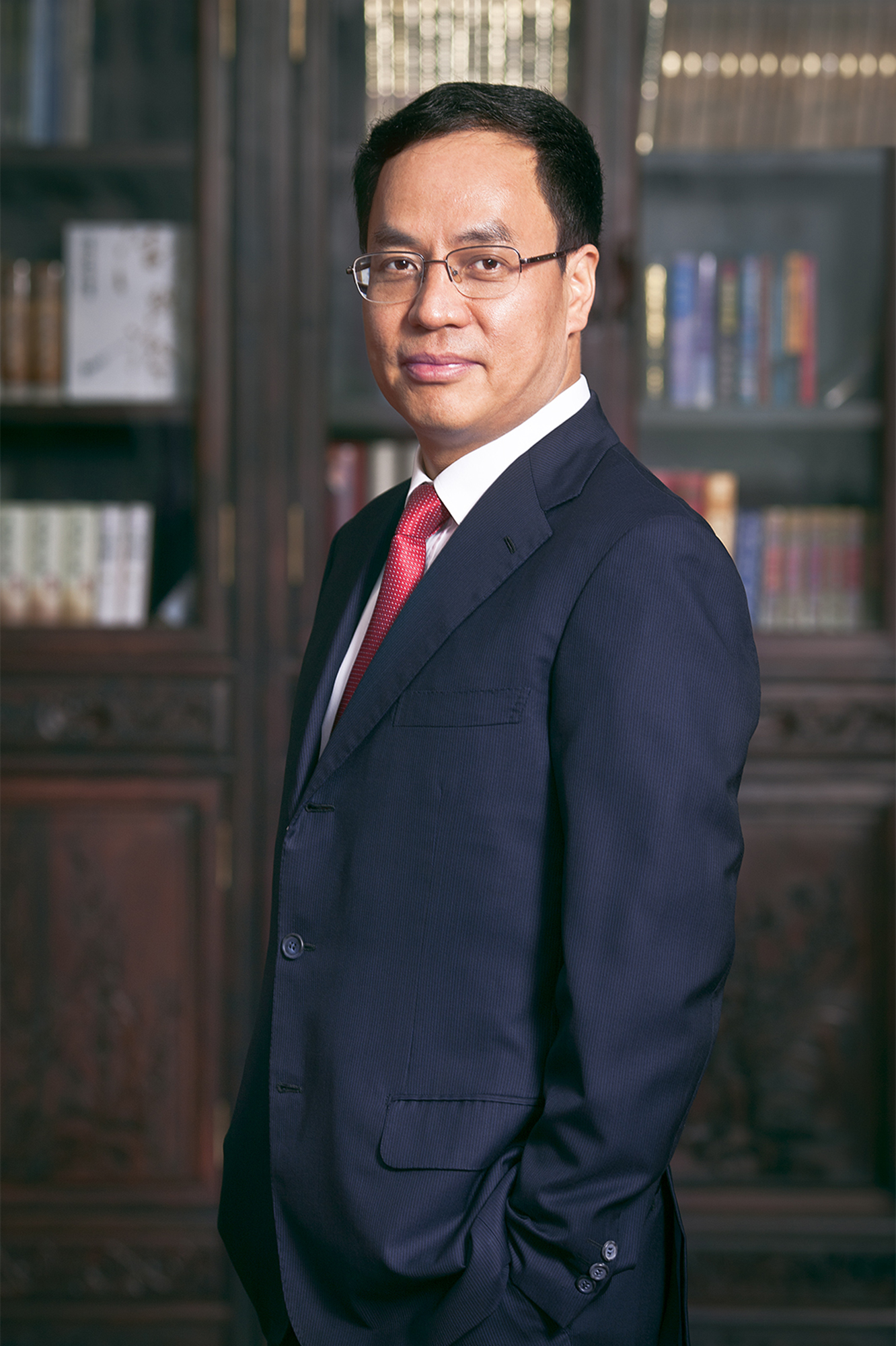 汉能产品再破世界记录,李河君加速布局清洁能源市场