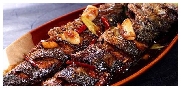 美食推荐猪骨催乳汤五柳青鱼红烧翅尖的做法