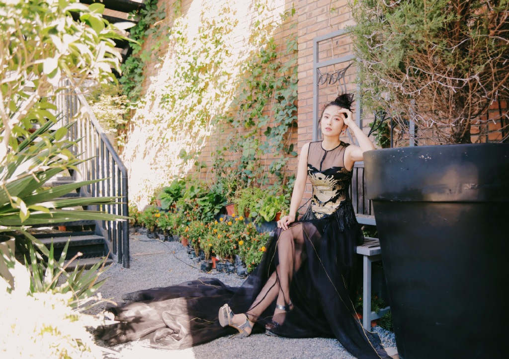 美女演员徐百慧迷人写真美照欣赏好漂亮啊