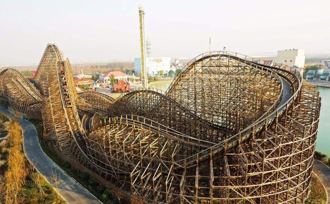 我国最惊险8大过山车最后一个打破全球纪录成为世界级过山车