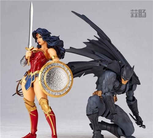 海洋堂公布神奇女侠手办