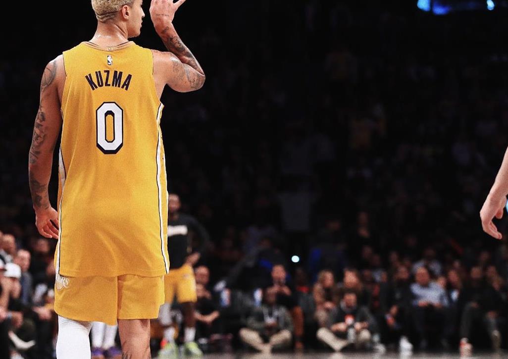 为什么说库兹马,决定湖人的上限,未来核心如今沦为边缘人