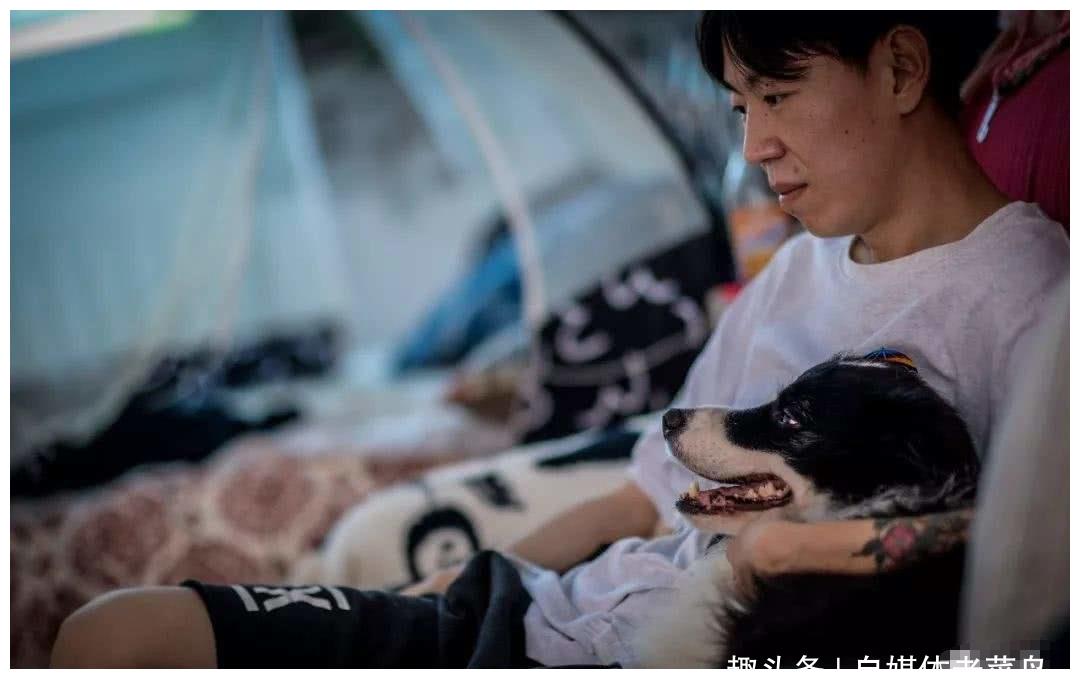 葛优精彩演绎,上个世纪接地气的京城小人物,尽在《卡拉是条狗》